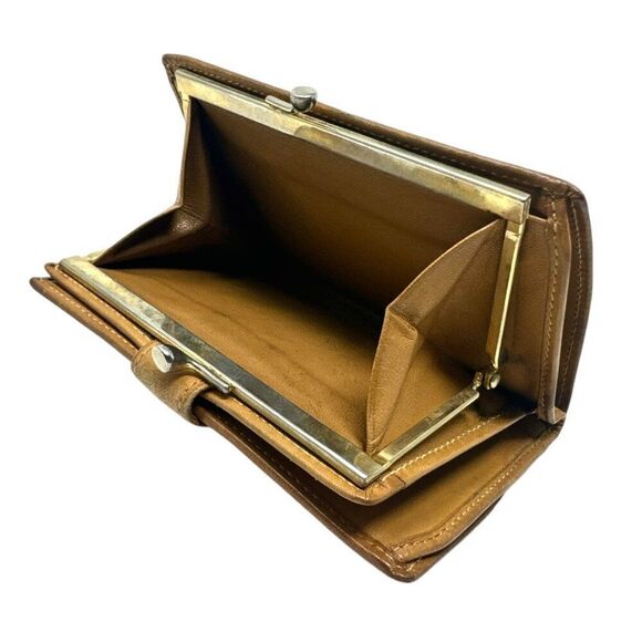 Vintage Gucci GG Kisslock Wallet - Picture 7 of 9